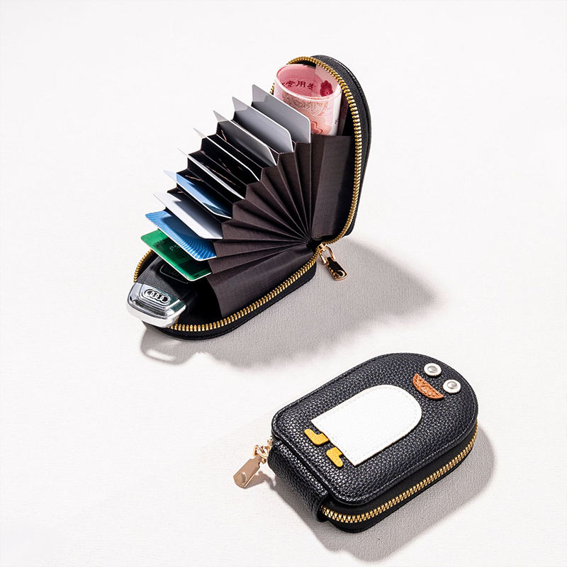 Cute Penguin PU Leather Accordion Credit Card